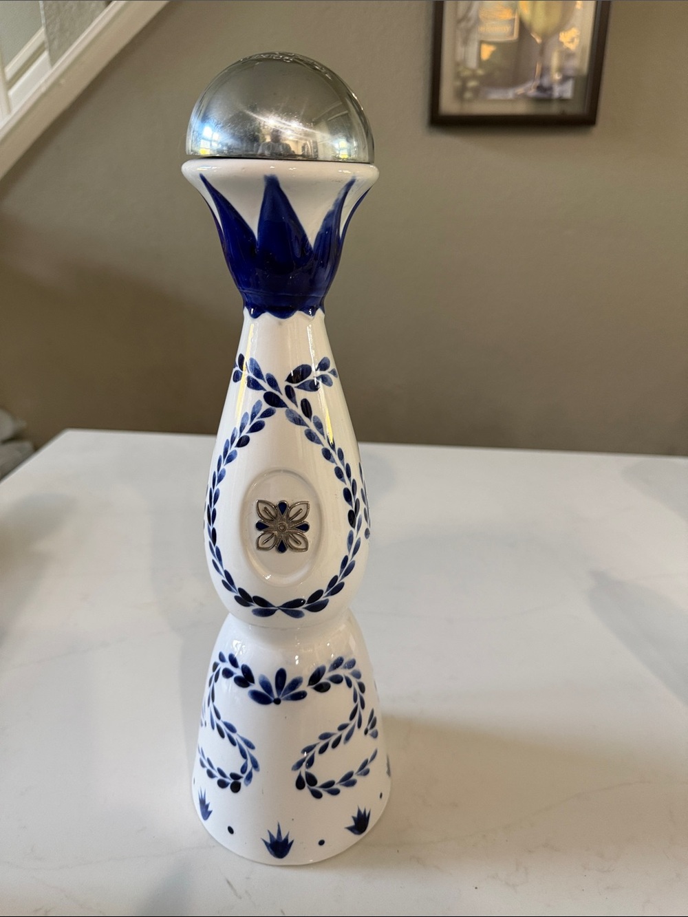 Clase Azul empty b White and Blue Ceramic Decorative Accent with Silver Sphere